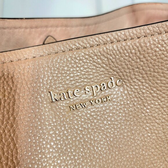 Kate Spade River Large Bucket Bag w/ Makeup bag – EUC / Retails $199 - Picture 3 of 12